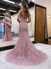 Sleeveless off-the-shoulder prom dress with delicate lace applique in lilac