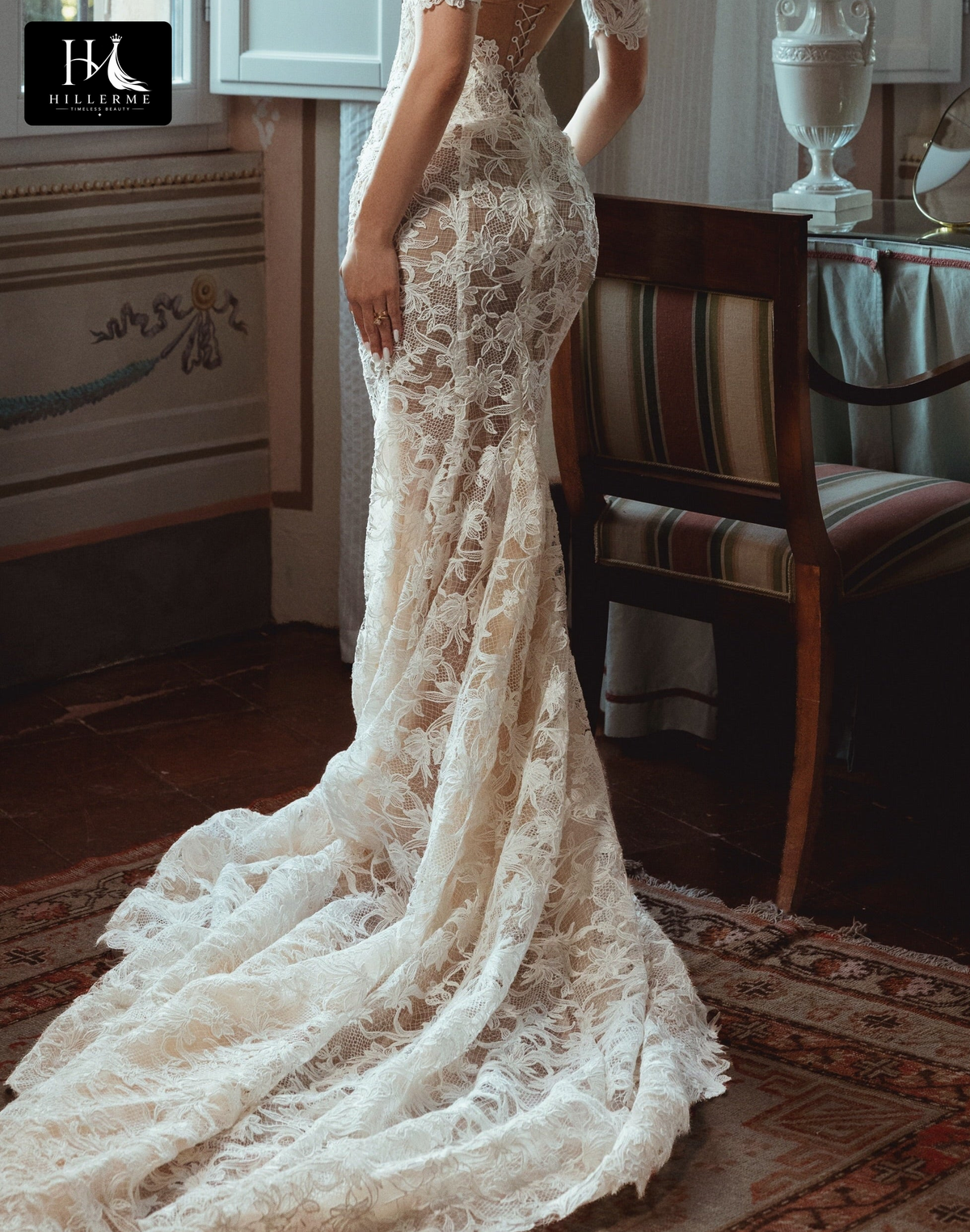 Illusion Lace Trumpet Wedding Dress with Chapel Train