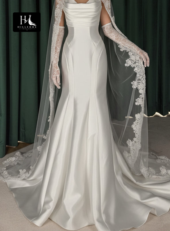 Elegant Strapless Trumpet Bridal Gown with Chapel Train