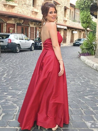 Floor-length satin A-line sleeveless sweetheart prom dress with ruffle detail