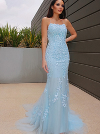 Halter sleeveless lace and tulle trumpet mermaid prom dress with court train