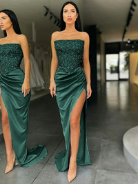 Strapless sleeveless sequin sheath prom dress with sweep train
