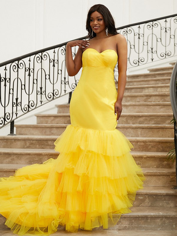 Sleeveless sweetheart trumpet/mermaid prom dress in layered satin with sweep train