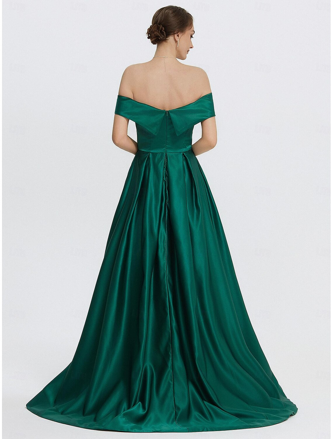 Sleeveless sweetheart A-line formal evening dress in dark green satin with slit