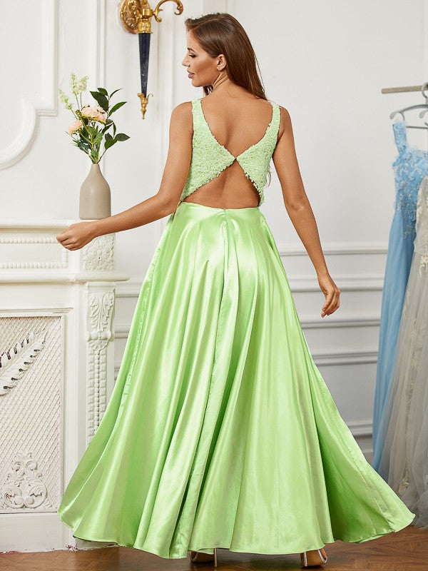 A-line princess sleeveless floor-length prom dress with lace detailing