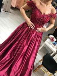 Burgundy sleeveless off-the-shoulder applique satin floor-length ball gown prom dress