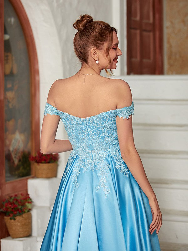 A-line princess style floor-length prom dress in satin and lace
