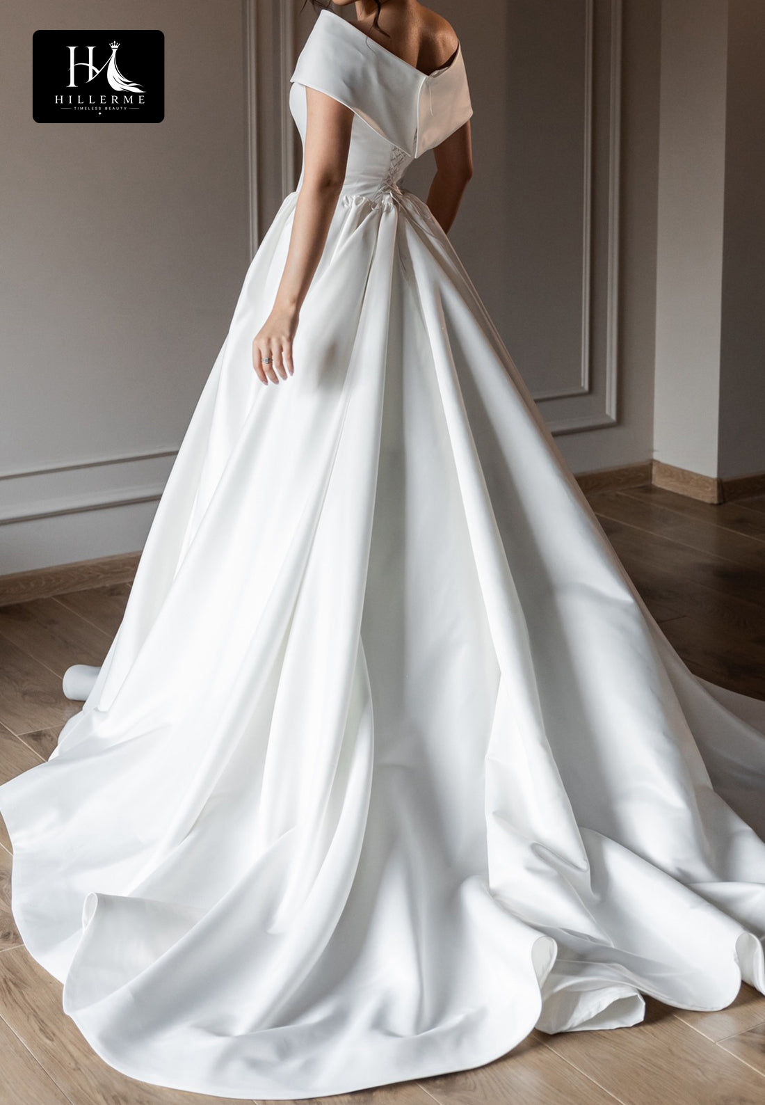 Sleek Mermaid Wedding Dress with Bateau Neckline, Satin Pleating, and Train