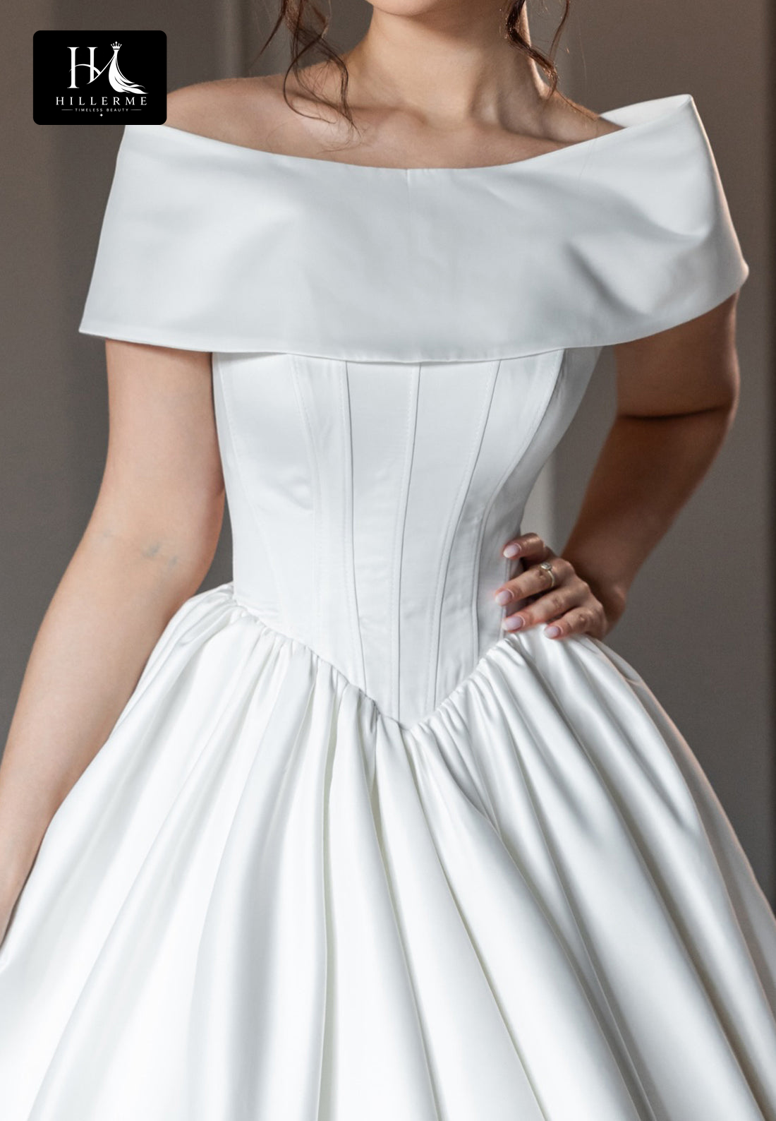 Sleek Mermaid Wedding Dress with Bateau Neckline, Satin Pleating, and Train