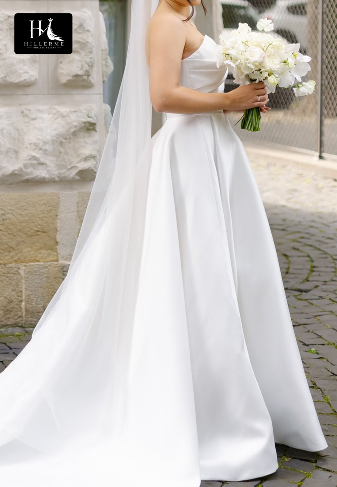 Sleeveless Satin A-Line Wedding Dress with V-Neck, Off-Shoulder Design, High Slit and Train