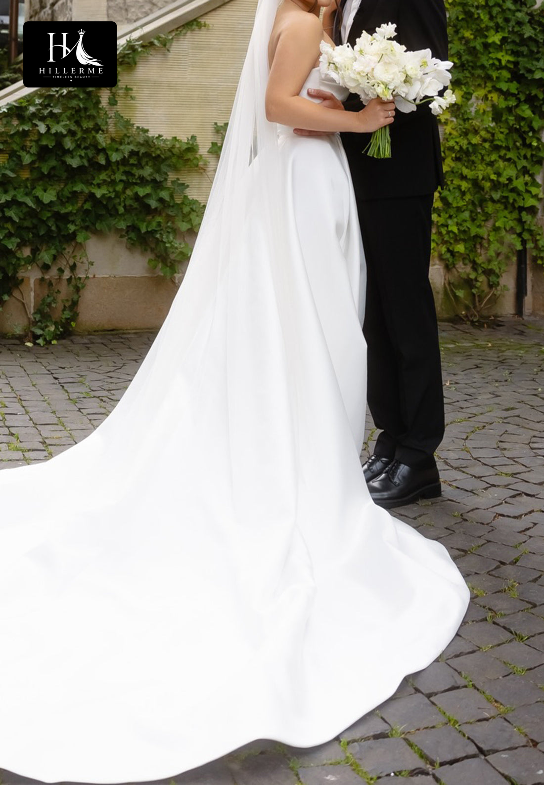 Sleeveless Satin A-Line Wedding Dress with V-Neck, Off-Shoulder Design, High Slit and Train