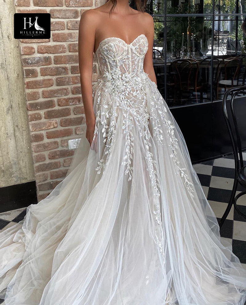 Bohemian A-line Wedding Dress with Sweetheart Neckline and Applique Details
