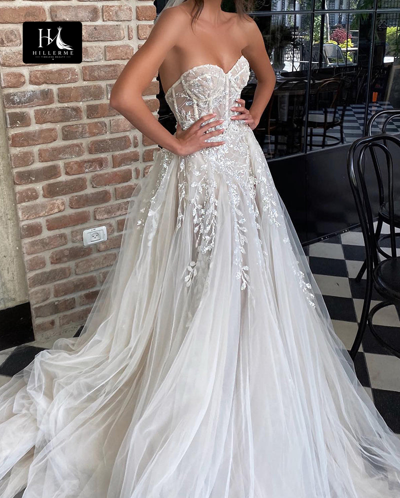 Bohemian A-line Wedding Dress with Sweetheart Neckline and Applique Details